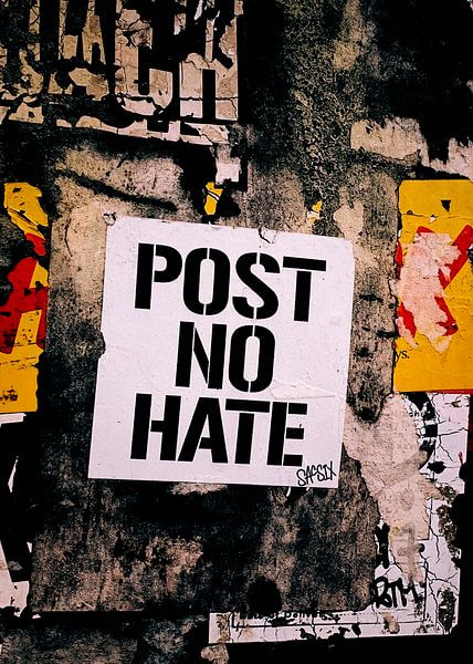 poste keinen Hass von zaka artya