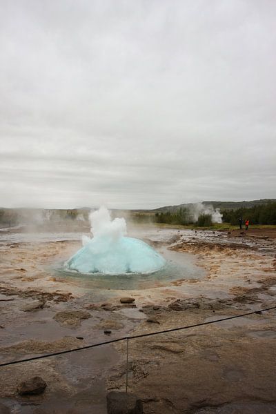 Strokkur bricht aus von Louise Poortvliet