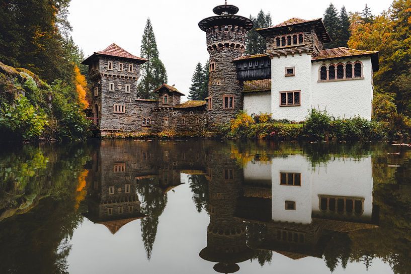 lakeside castle by Yorick De Wilde