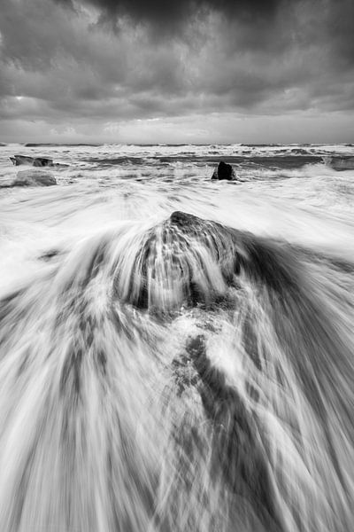 Ice block with wave by Ralf Lehmann