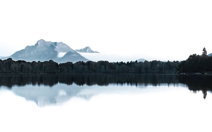 Grand Tete de l'Obiou and Lac de Petichet by Leny Silina Helmig