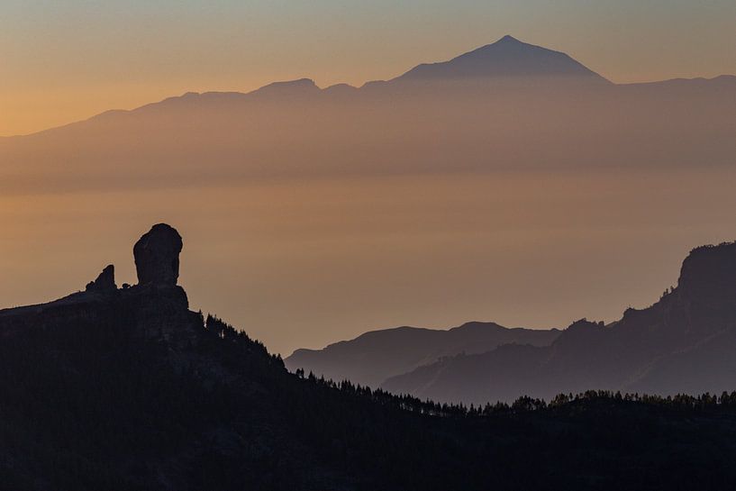 Close up of Roque Nublo and the volcano El Teide by Easycopters