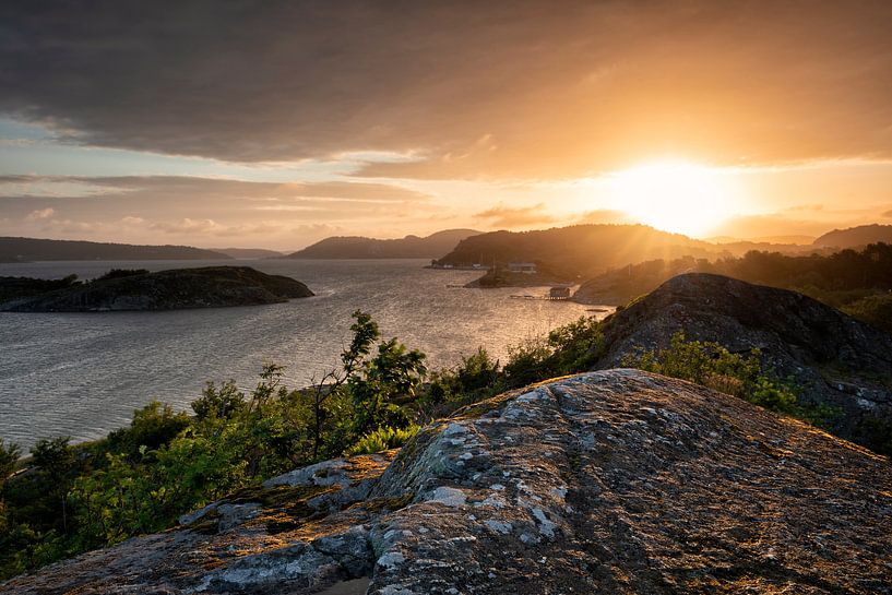 sunrise above sea coast by Olha Rohulya