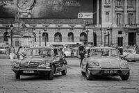 Faites entrer Paris sur votre mur avec cette Citroën DS emblématique de la place de la Concorde !