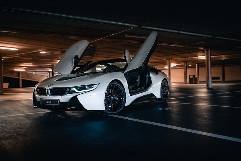 BMW i8 Roadster white by Automotive Photography