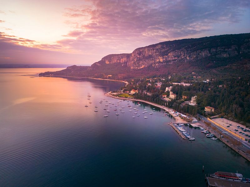 Sunset on Lake Garda by Mustafa Kurnaz