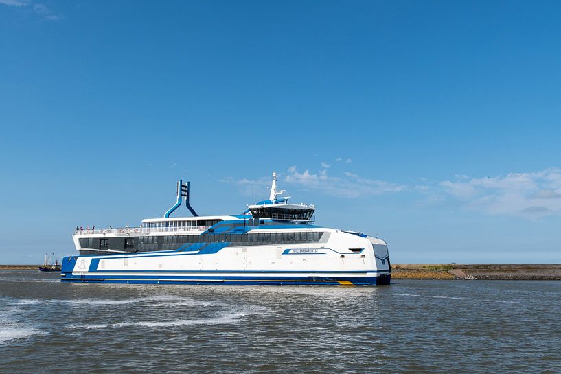 Ferry Willem de Vlamingh dans le port de Harlingen par Wim Stolwerk