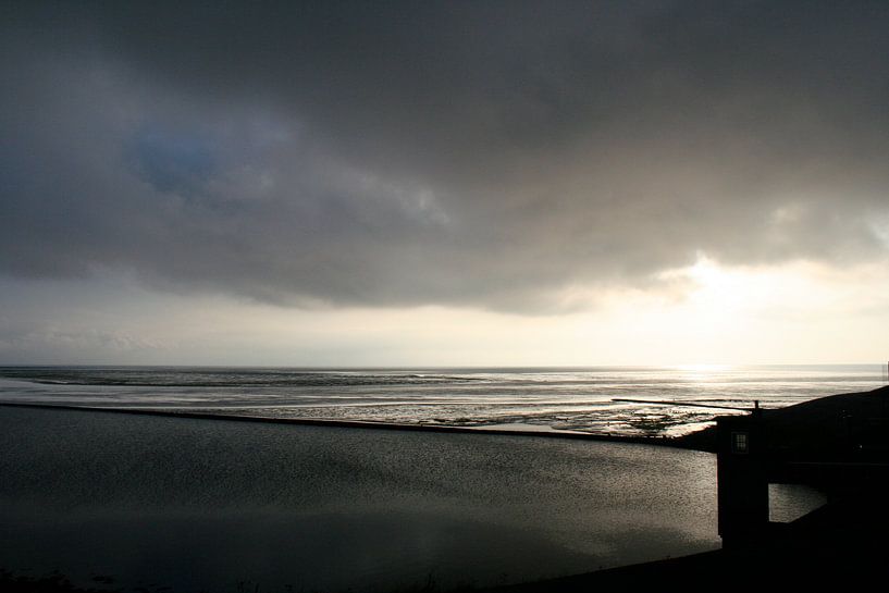 Donkere  wolken boven ' t Kuintje von Jan Mulder