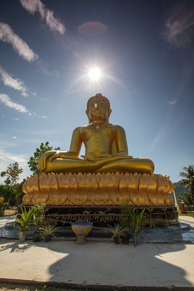 Great Buddha in Koh Chang by Levent Weber