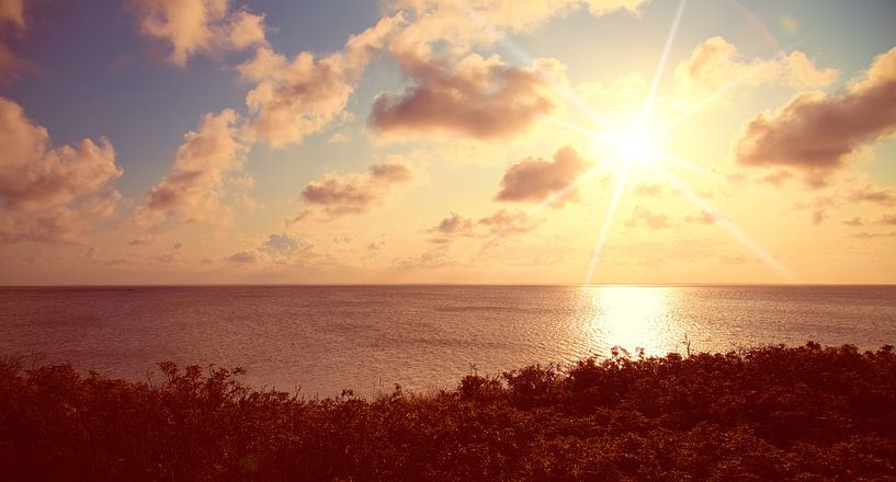 Sunset by Bo Valentino