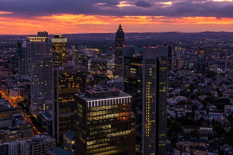 Blick über Frankfurt am Main bei Nacht. von ManfredFotos