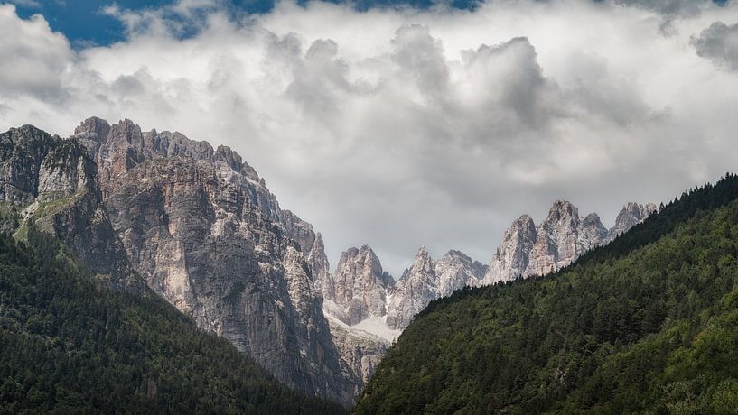 Mountain View by Hans Soowijl