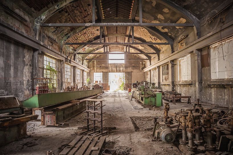 Factory by Leo van Valkenburg