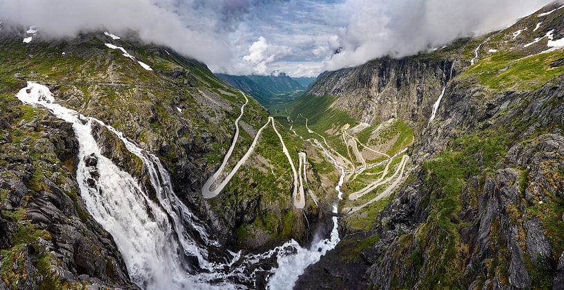 Le célèbre Trollstigen, Norvège par qtx