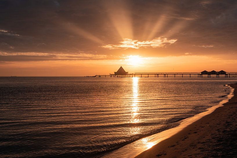 Heringsdorf at sunrise by Martin Wasilewski