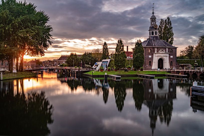 La Zijlpoort de Leyde au soleil couchant par Martijn Joosse
