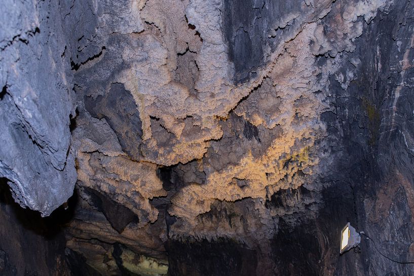 Ali-Sadr Cave by Maarten Verhees