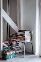 Club de lecture dans le grenier