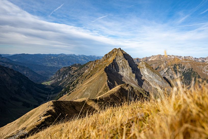 Höfats view from the south side by Leo Schindzielorz
