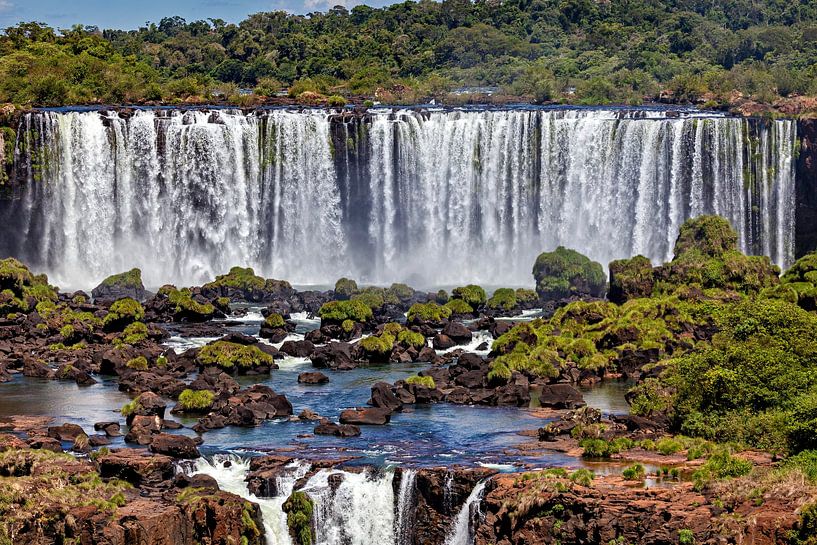 Die Iguazu Wasserfälle zwischen Argentinien und Brasilien von Roland Brack