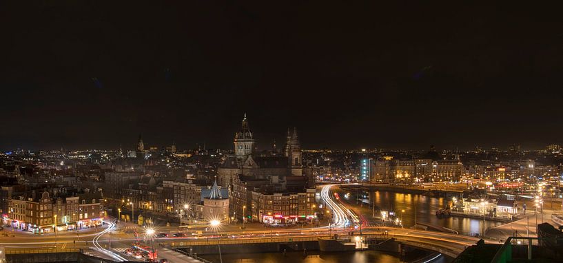 Einbruch der Nacht über Amsterdam von Peter Bartelings