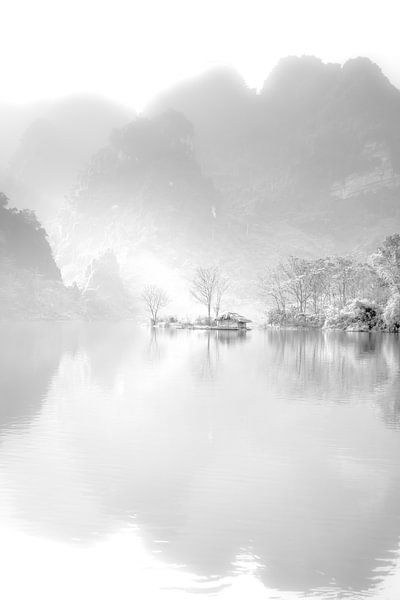 High Key Minimalistisch Meer met Weerspiegeling van Art By Dominic