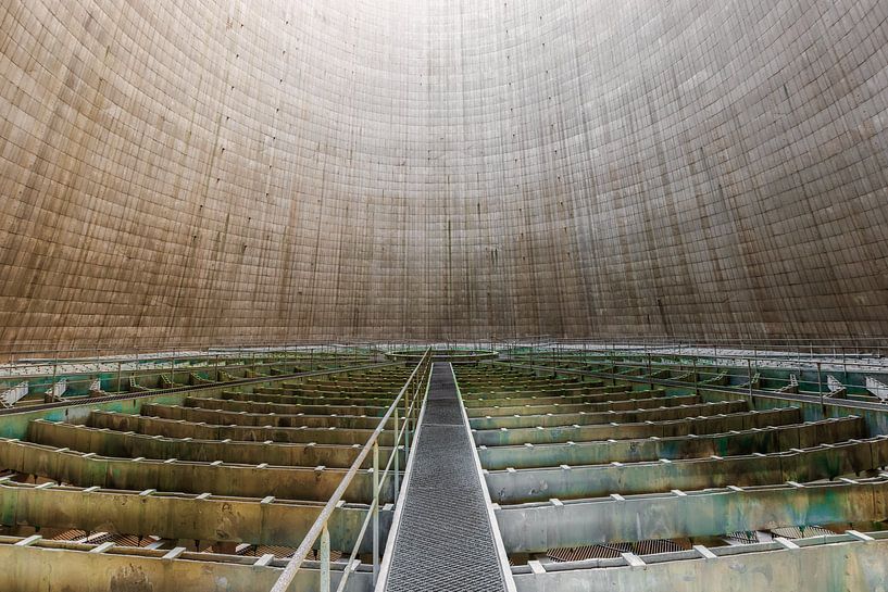 Spanien - im Inneren eines Kühlturms von Gentleman of Decay