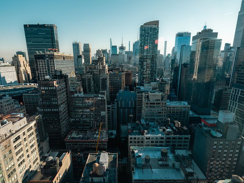 Midtown Manhattan an einem sonnigen Morgen von Jelle Dobma