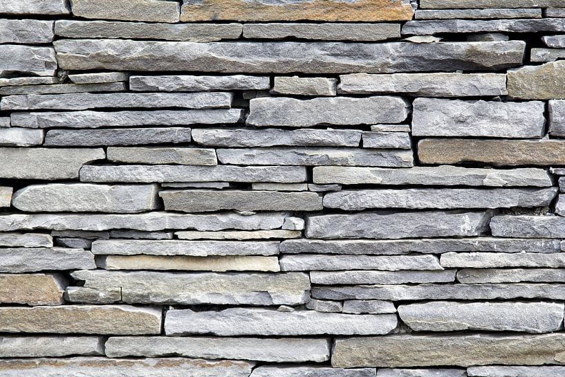 Liscannor natural stone wall by Western Exposure