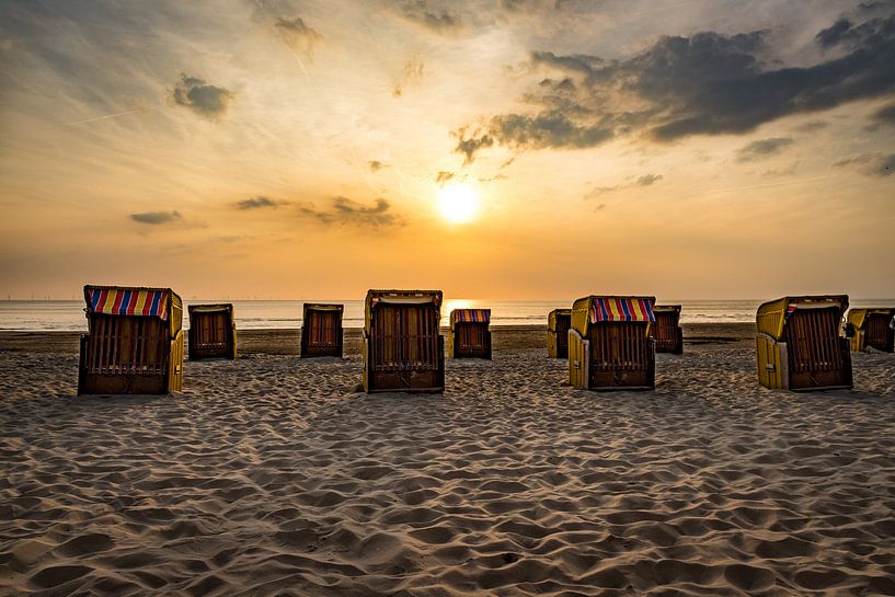Egmond aan zee op een mooie zomeravond by Mike Bot PhotographS