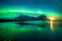 Vestrahorn mit Nordlichtern