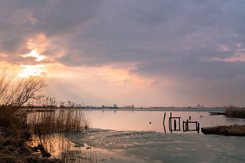 Thaw at the Kinselmeer near Amsterdam by Freek Rooze