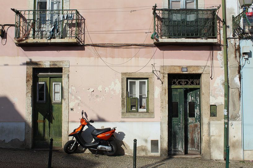 Street scene in Lisbon by Berg Photostore