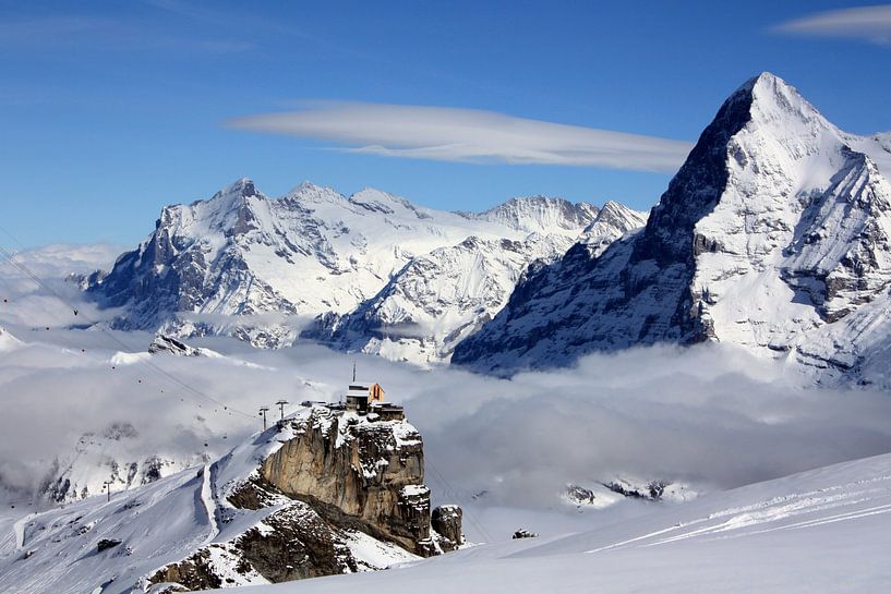 Bergstation Birg mit Eiger und Wetterhorn von Bettina Schnittert