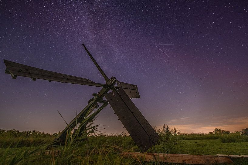 Tjasker mit Milchstraße und Nordlicht von Tara Kiers