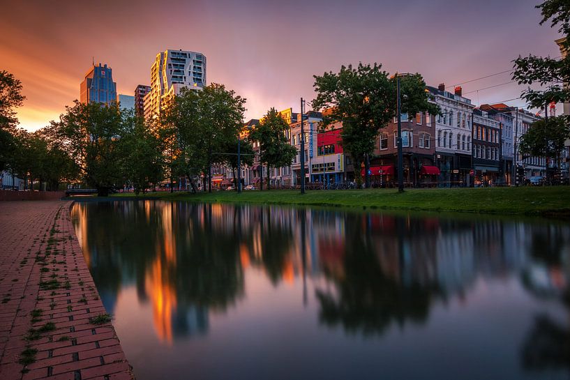 Coucher de soleil sur Eendrachtsingel par Ilya Korzelius
