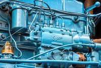 bloc-moteur d'un vieux tracteur