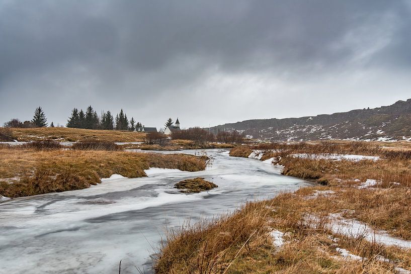 Frozen river in Þingvallir von Andreas Jansen