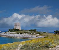 Tour de guet sur la côte des Pouilles, Italie