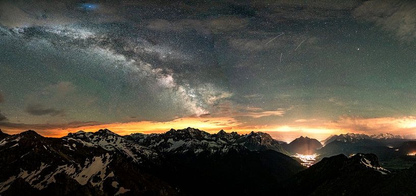 Milchstraße über dem Karwendel und Garmisch von Leo Schindzielorz