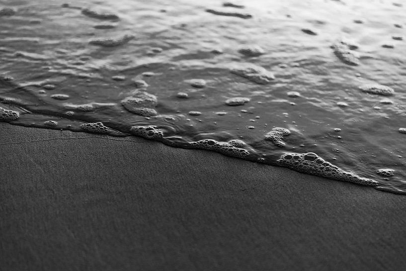 Here comes the flood by Rob Donders Beeldende kunst