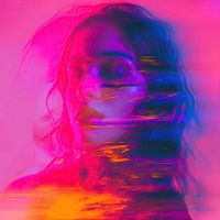 Portrait abstrait femme pop art explosion de couleurs