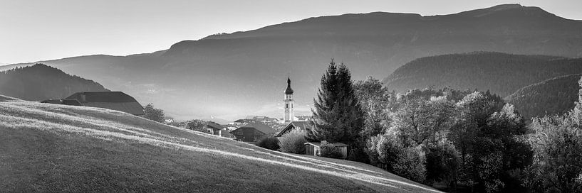 Castelrotto landscape in black and white by Manfred Voss, Black-White Photography