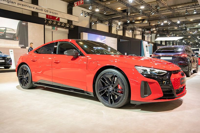 Audi RS e-tron GT berline sportive de luxe entièrement électrique par Sjoerd van der Wal Photographie