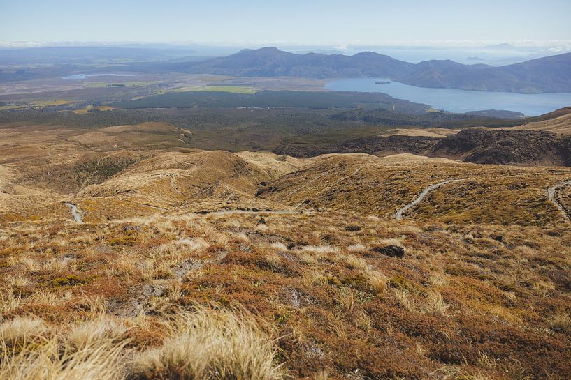 Tongariro Crossing: Martian landscape on Earth by Ken Tempelers