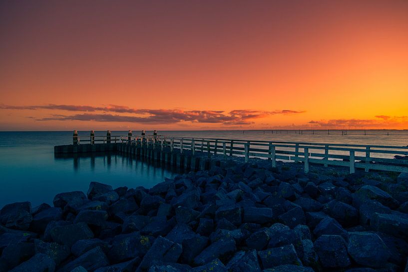 blue and red by peterheinspictures