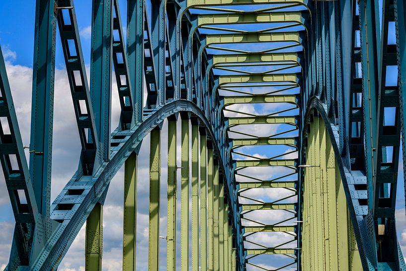 Alte IJsselbrug über den Fluss IJssel zwischen Zwolle und Hattem von Sjoerd van der Wal Fotografie