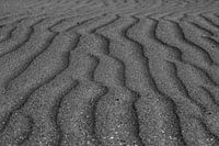 Vormen in het zand op het strand van Zandvoort