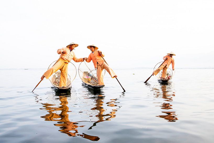 Fischer auf dem Inle-See von Antwan Janssen