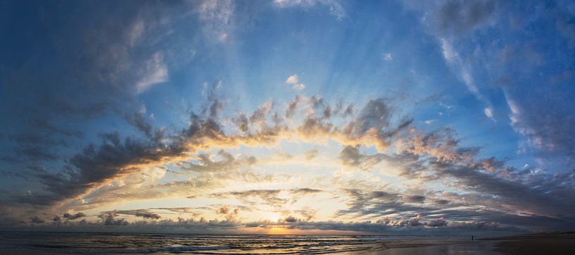 Herrlicher Sonnenuntergang in Frankreich von Arjen Schippers